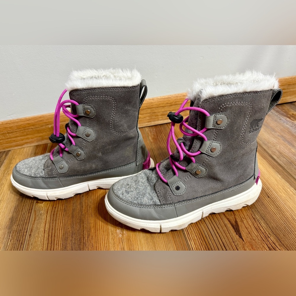 Sorel girl winter boots excellent condition